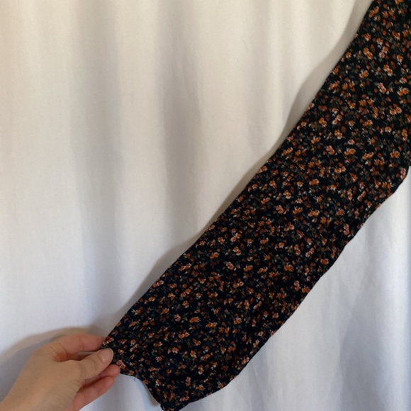 Black floral pattern dress - Picture 2 of 4